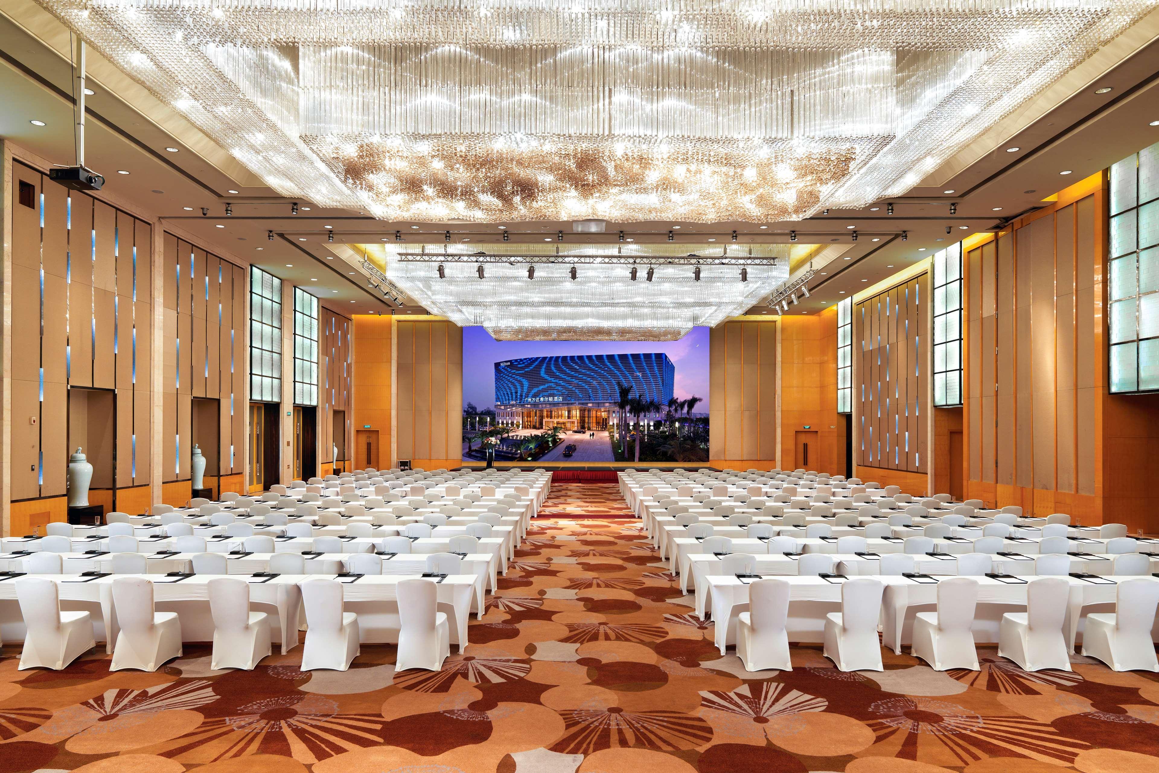 Hilton Guangzhou Baiyun - Free Shuttle For Canton Fair Period, Close To Luhu Golf Club & Leather Market Exterior foto